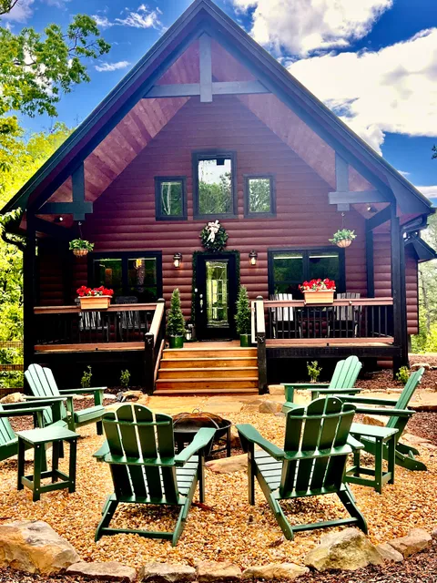 The Cozy Carlisle Cabin