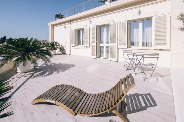 La Promenade Rooms&Suites