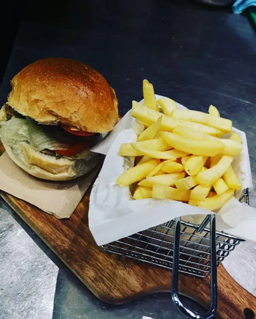 Orindi’s Deli (Cafe and Catering)