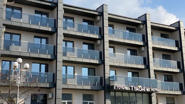 Hotelʹ "Tyachiv"