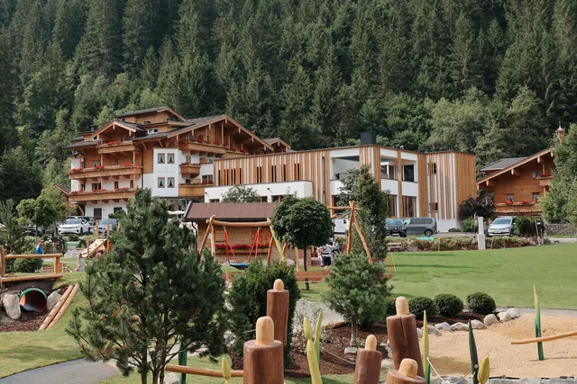 Habachklause - Familien Bauernhof Resort - Familotel Salzburger Land