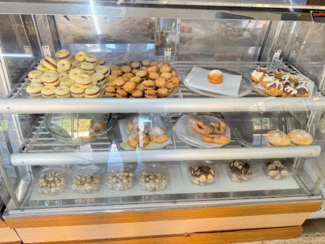 Padaria e Confeitaria Vitória