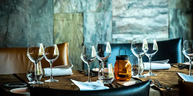 1820 Restaurant & Cocktails Bar