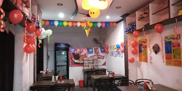 Mini graduate bakery