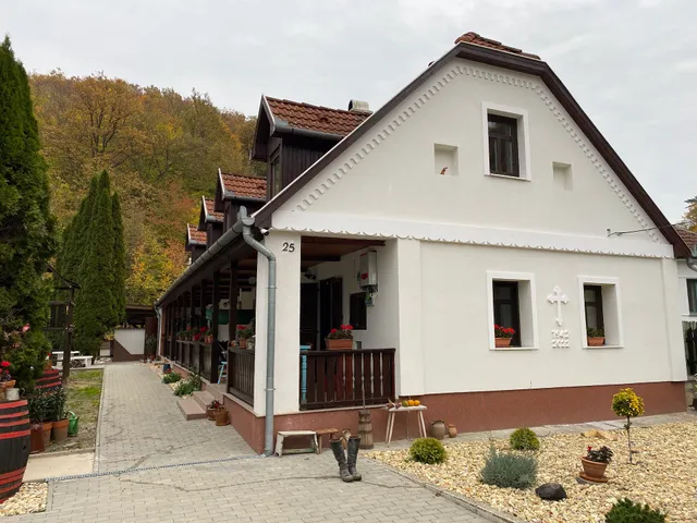 HUTA-TÚRA 42 Vendégház