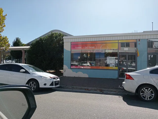 LOST IN BOOKS Online Bookshop