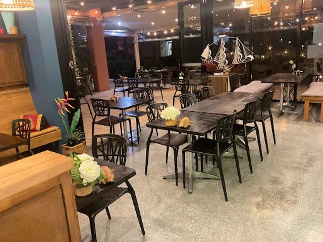 Mon's Thai Rarnaharn