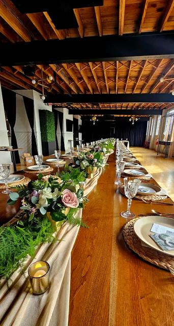 K. Marie Flowers & Gifts