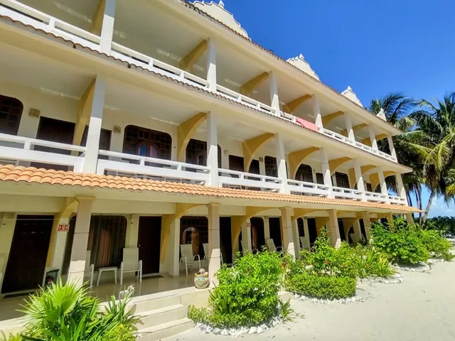 Hotel Cabañas María del Mar