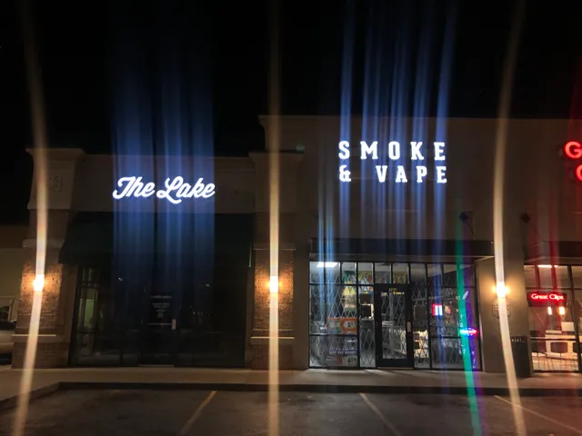 The Lake Smoke & Vape