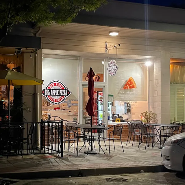 Livermore's Big Apple Pizza