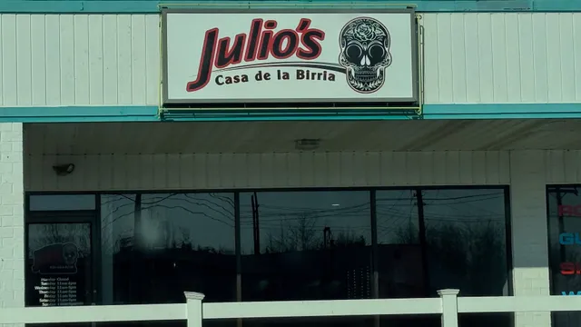 Julio's Casa de la Birria