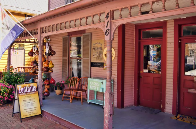 Foothills Studio & Gallery