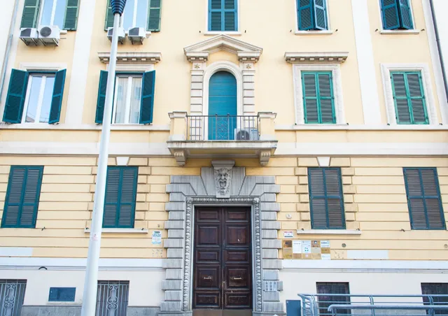 The Right Place - Guest House