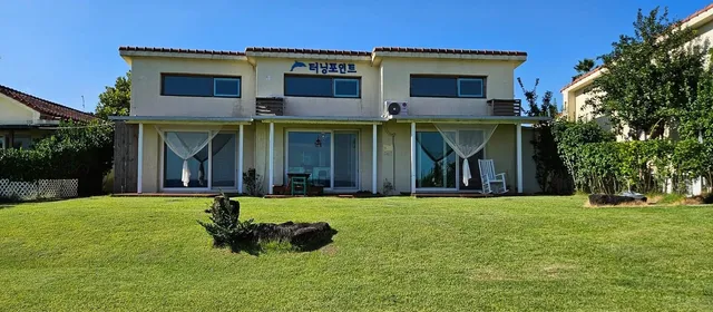 Jeju Turning Point Pension