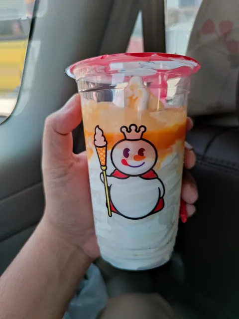 d'Amour Cafe, Resto & Karaoke