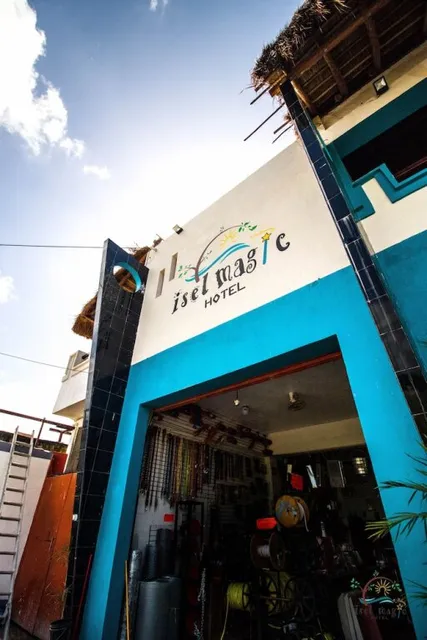 Magic Bacalar: Cabañas, Hostal, Camping & Marina (embarcaciones a vela)