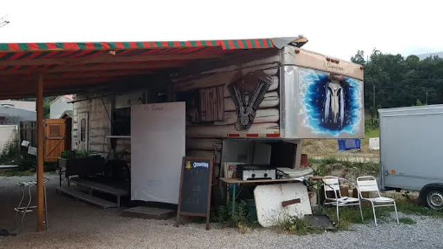 LA CANTINA