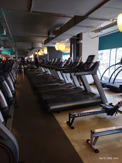 Crunch Fitness - 34th Street