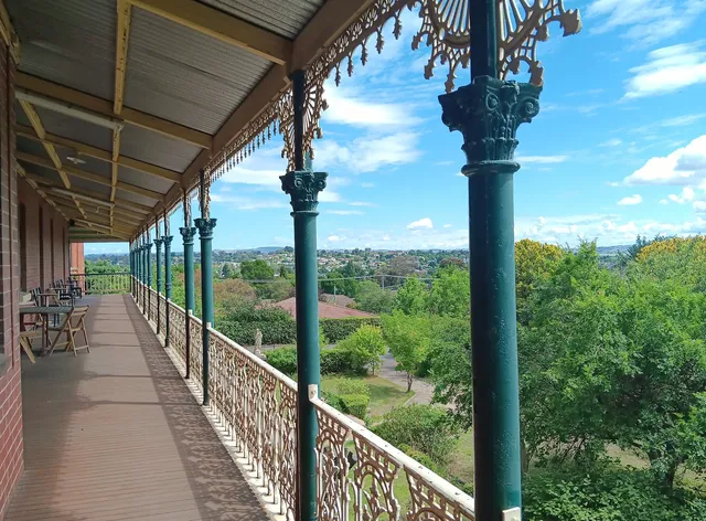 Holmhurst Guest House