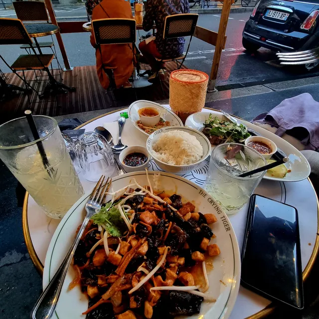 The Crying Tiger Paris 16