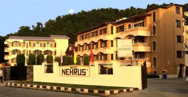 Hotel Nehrus'