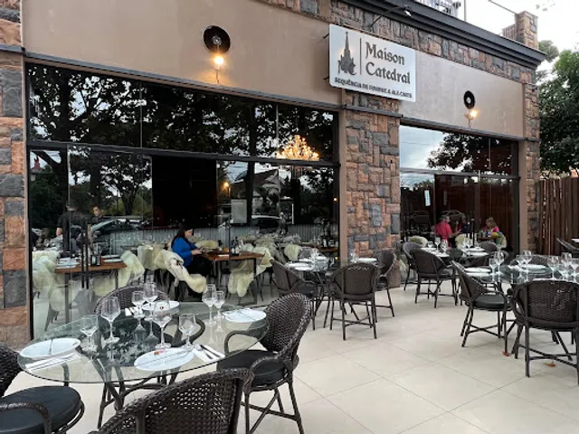 Maison Catedral Fondue & Restaurante