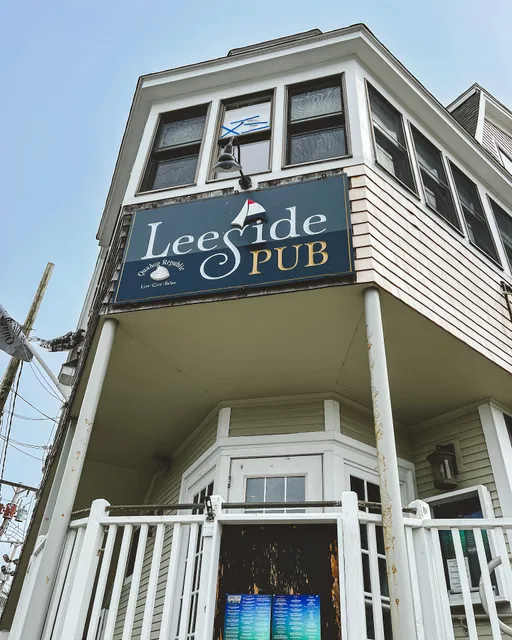 Quahog Republic Leeside Pub