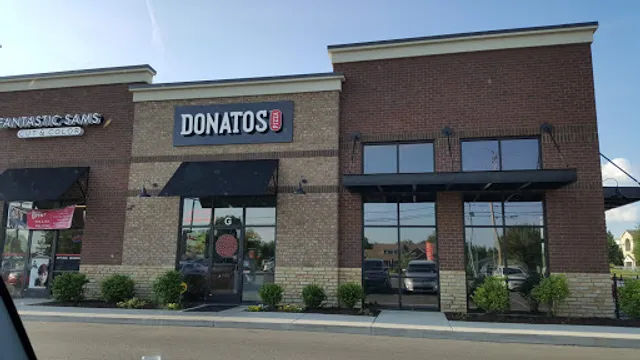 Donatos Pizza