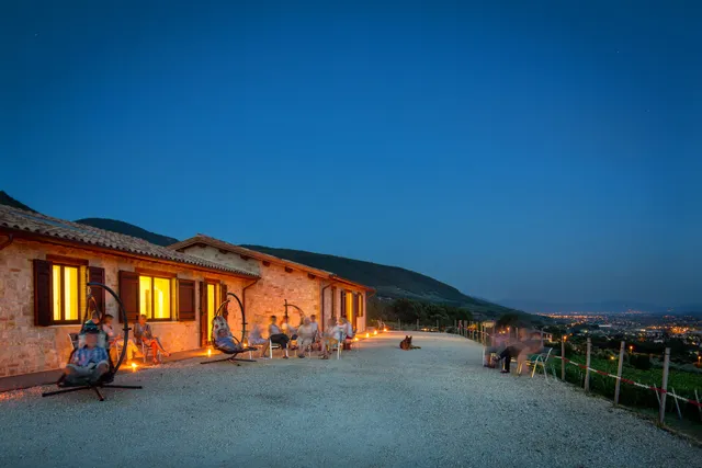 TILI 21 Cantina Bio | Organic Winery | Degustazioni & Winetasting | Assisi DOC, Olio EVO ed altri prodotti tipici