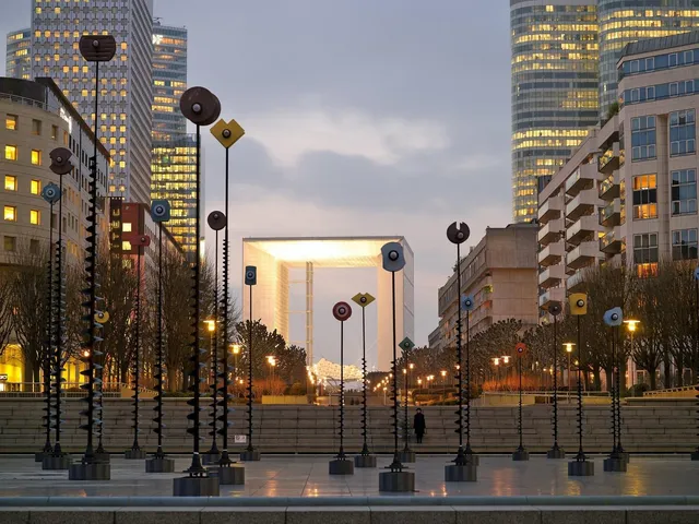 Best Western Hôtel Rives de Paris La Défense