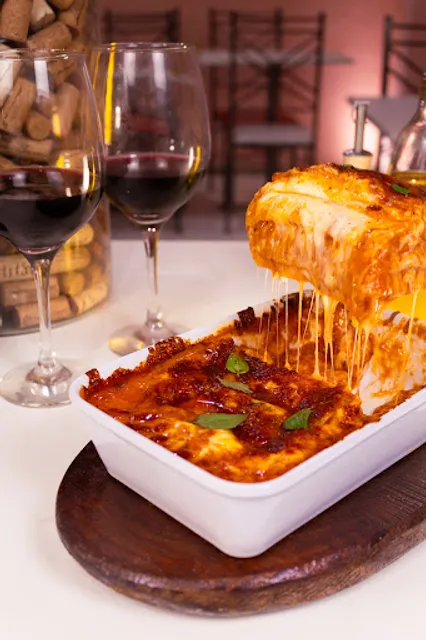 A SENHORA PIZZA PIZZARIA E FORNERIA (Forno a Lenha - Delivery)