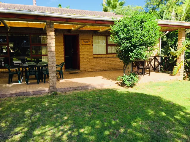 Brenton Lake Holiday Cottages