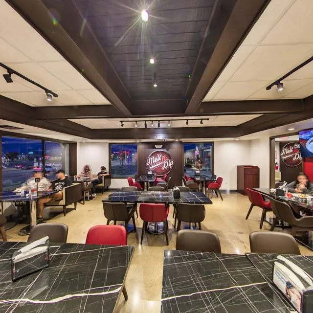 Melt n Dip - Gelato & Crepe