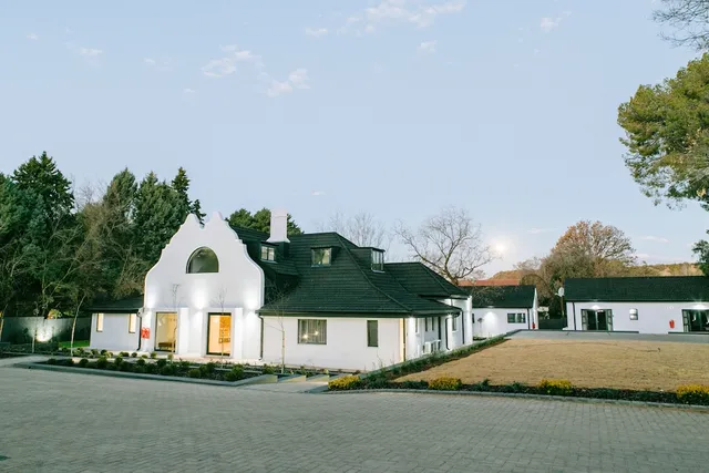 30 On Whites Guesthouse