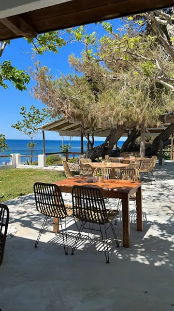 Akrotiri Restaurant CocktailBar