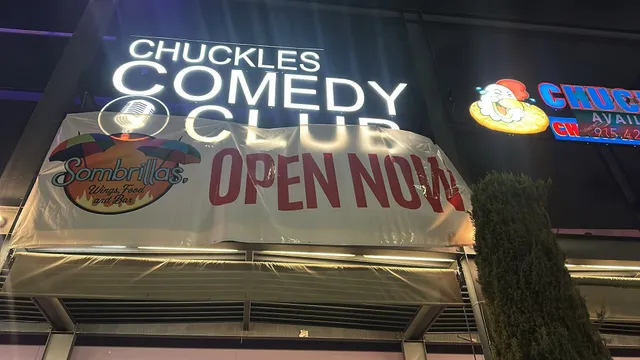 Sombrillas Wing House Food & Bar