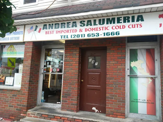 Andrea Salumeria