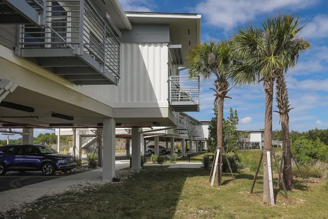 Flamingo Adventures Lodge