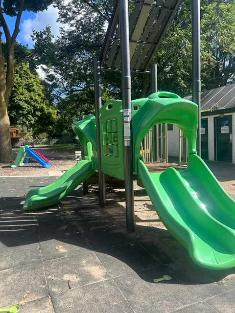 Woburn Avenue Playground
