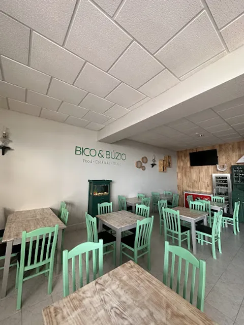 Bico & Búzio - Cocktails & Food
