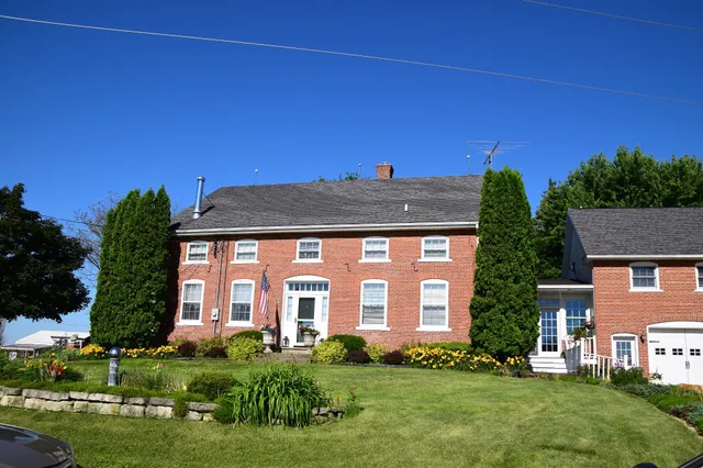 The Red Brick Inn Bed and Breakfast