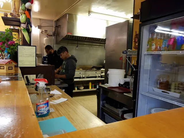 Cazuelas Doña Vicky (taqueria)