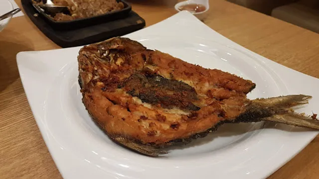 Kuya J SM Cabanatuan