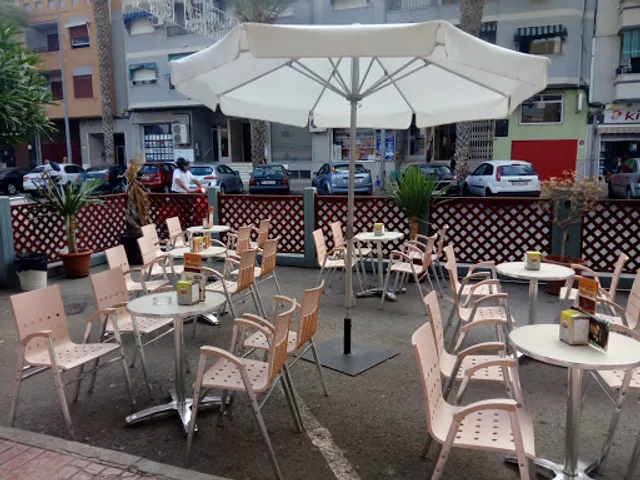 Cafeteria Heladeria La Ibense