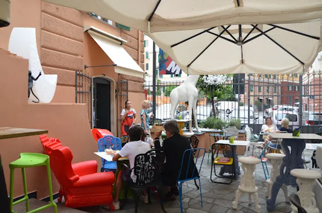 MANI & SJUNGLE Genova