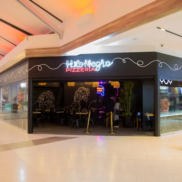 Hilo Negro Galerías Coapa