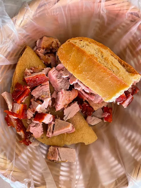 Tortas Ahogadas Pepe's Los Cubos