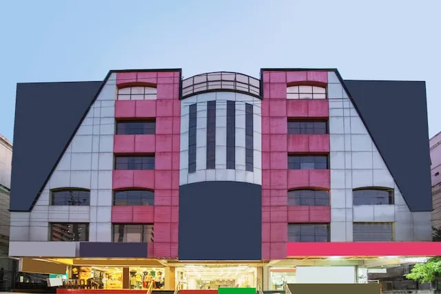 OYO 3654 Diorama Banquet and Resort