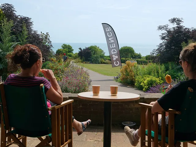 Cadence Clubhouse Helen Garden